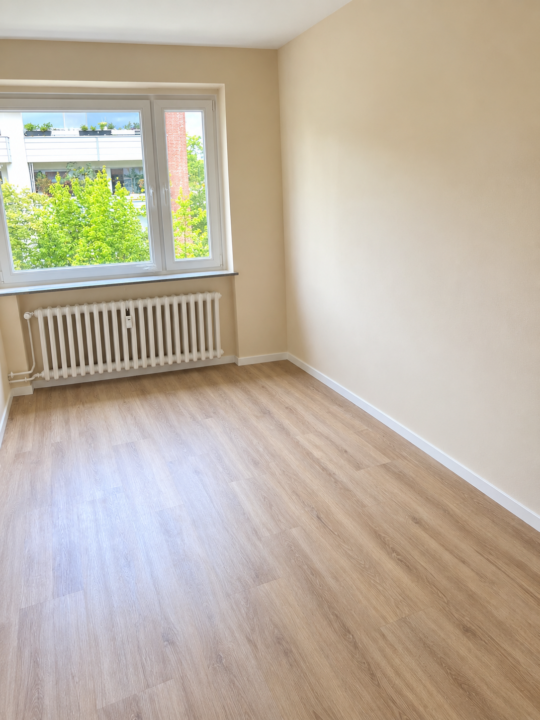 Zwei-Zimmer-Wohnung in Hamburg nach der Entrümpelung durch BK Objektservice